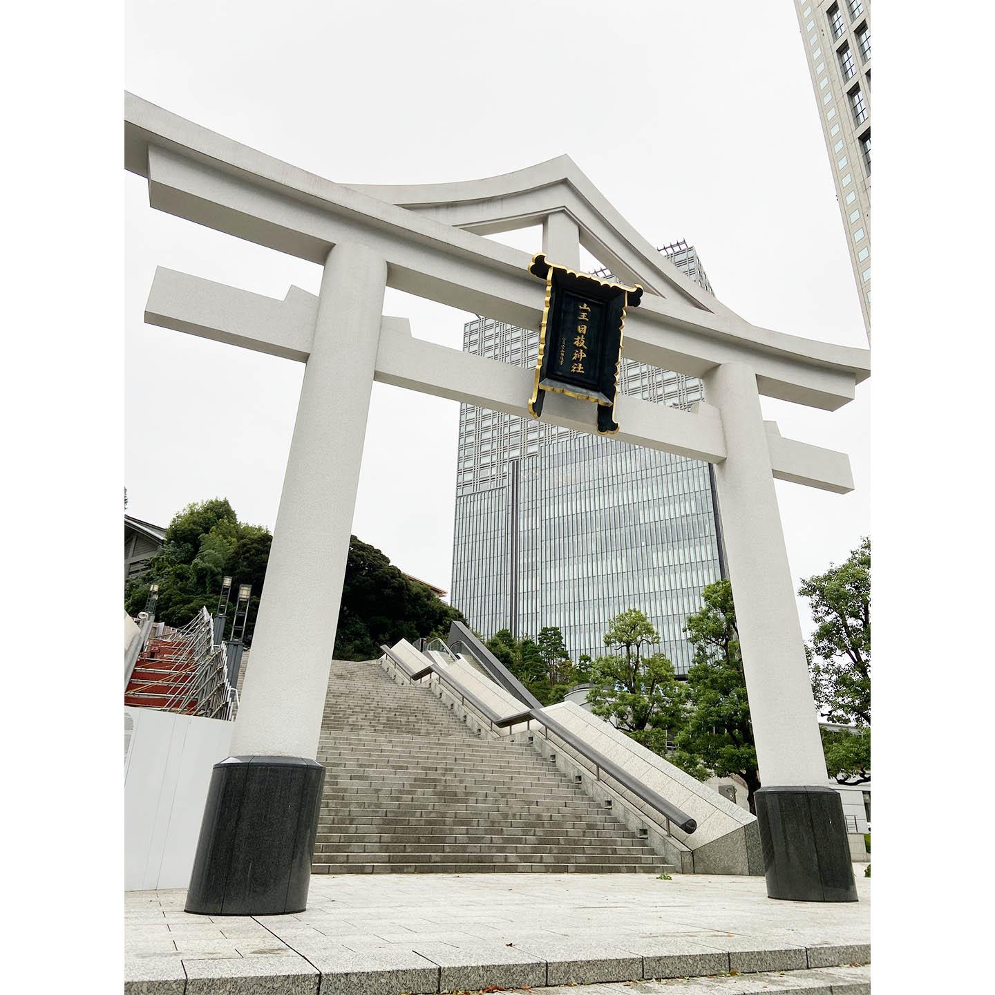 赤坂日枝神社の大鳥居