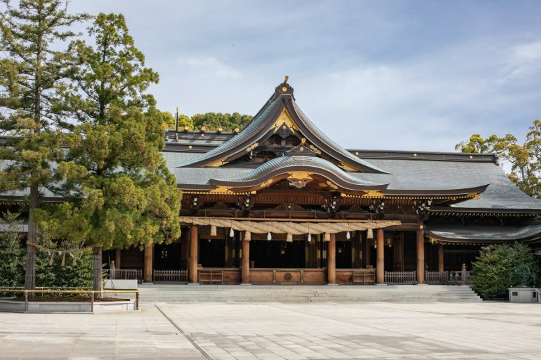寒川神社の特徴