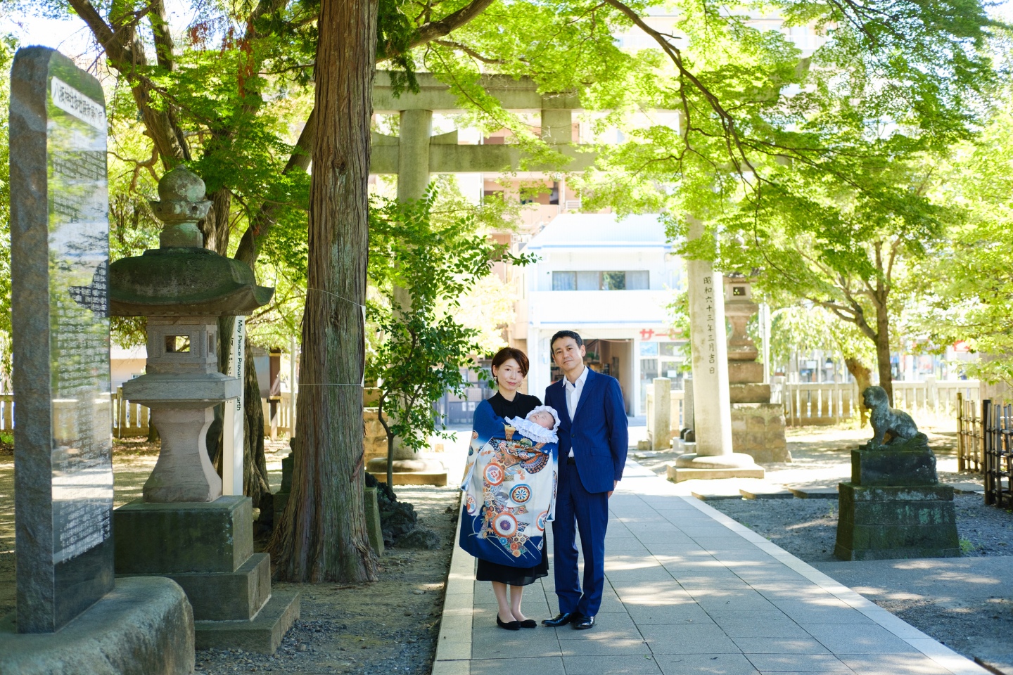 東村山 八坂神社 新緑の頃にお宮参り