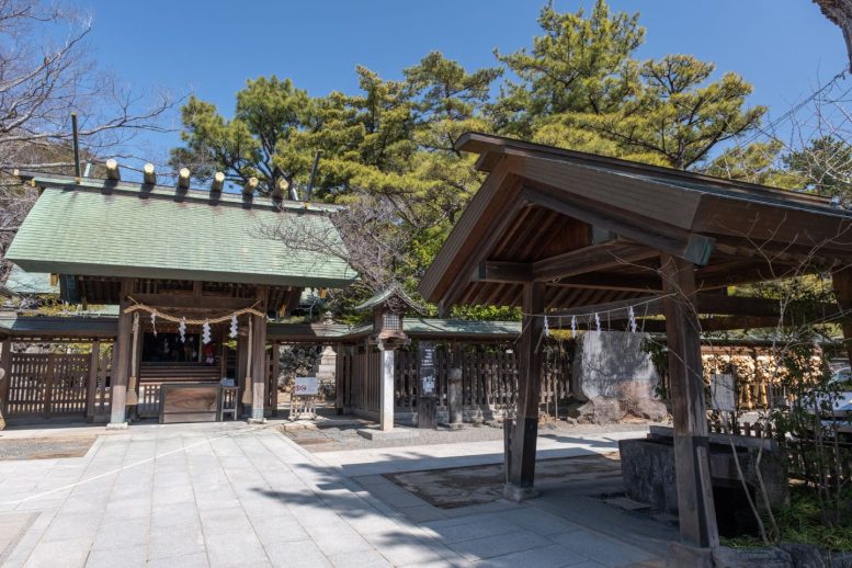 船橋大神宮 お宮参り 本殿とお手水