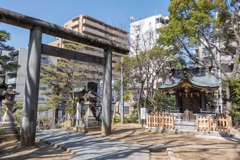 船橋大神宮 鳥居と境内の様子