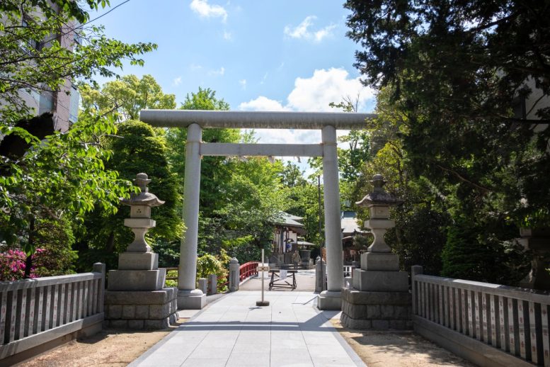 松戸神社　境内