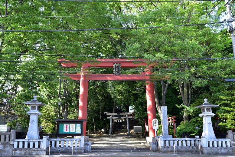 世田谷八幡宮 入口の鳥居