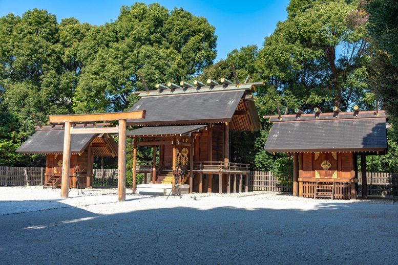 阿佐ヶ谷神明宮 本殿（御垣内三殿）