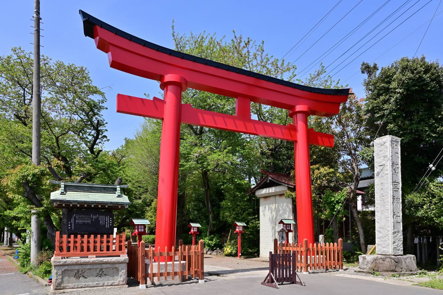 鷲宮神社 赤い大鳥居(入口)