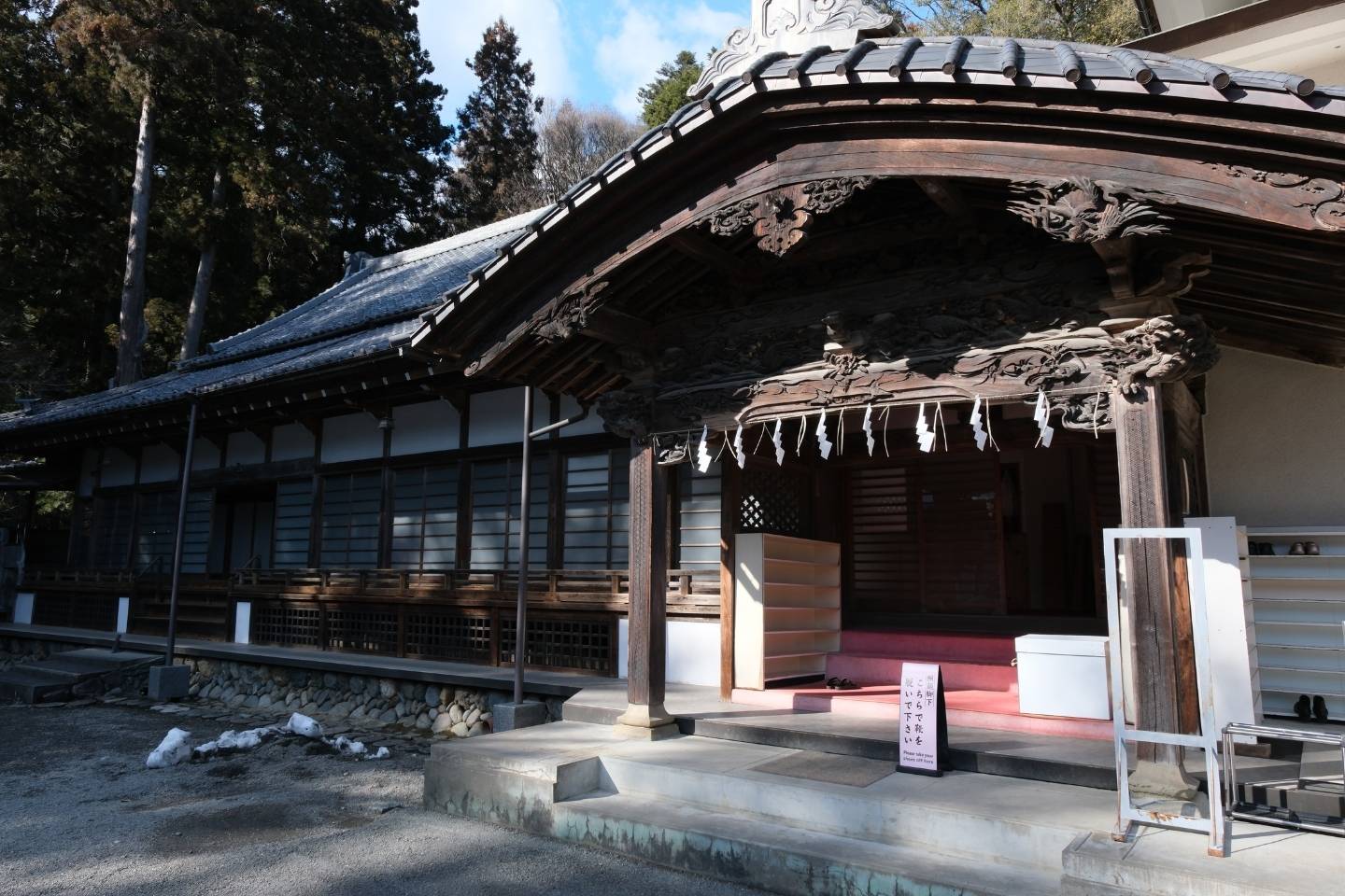 宝登山神社 拝殿