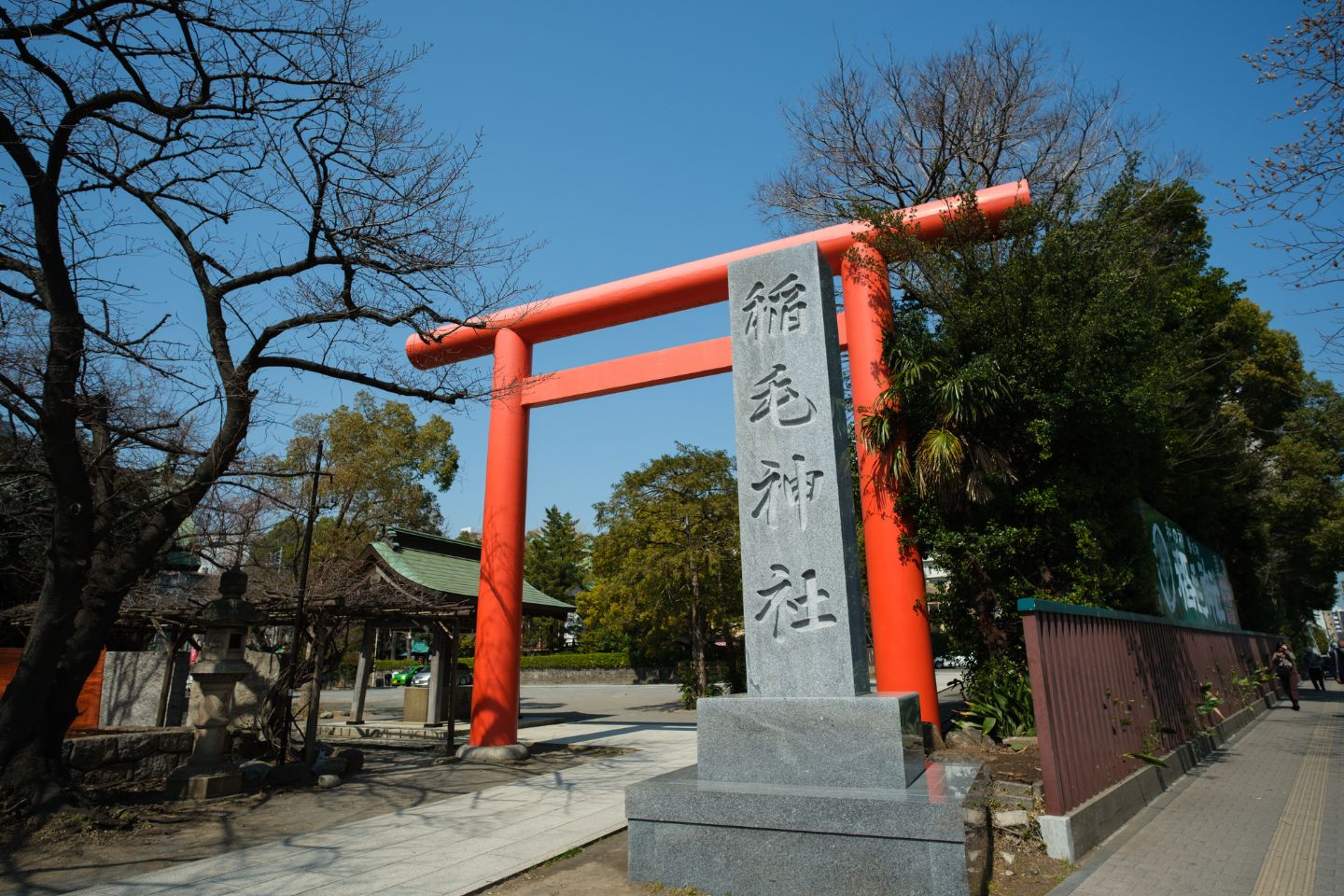 川崎稲毛神社 真っ赤な鳥居