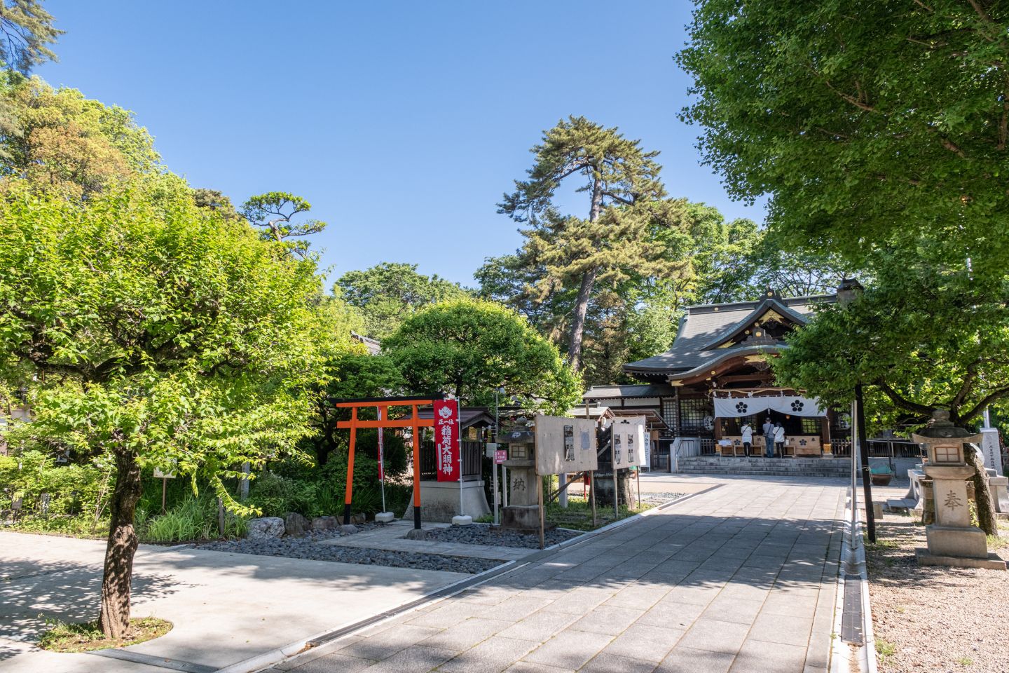 布多天神社 境内の様子1