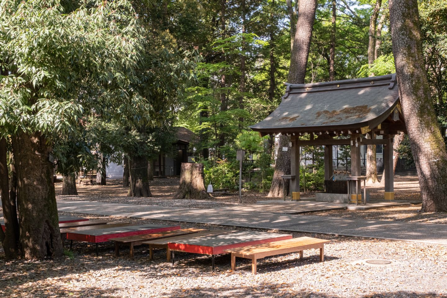 布多天神社 休憩できるベンチ