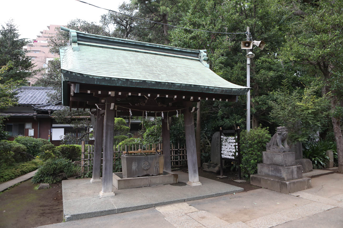 城山熊野神社 手水