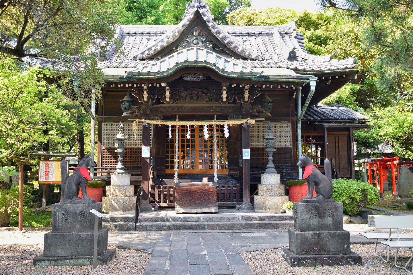 三囲神社 本殿(拝殿)