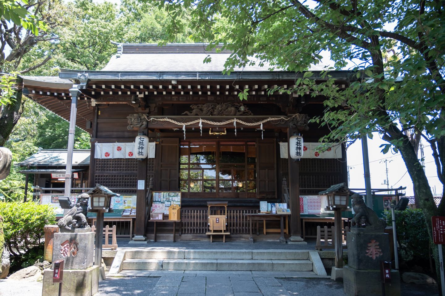 七社神社 拝殿(本殿)