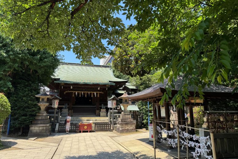 五條天神社 境内の雰囲気