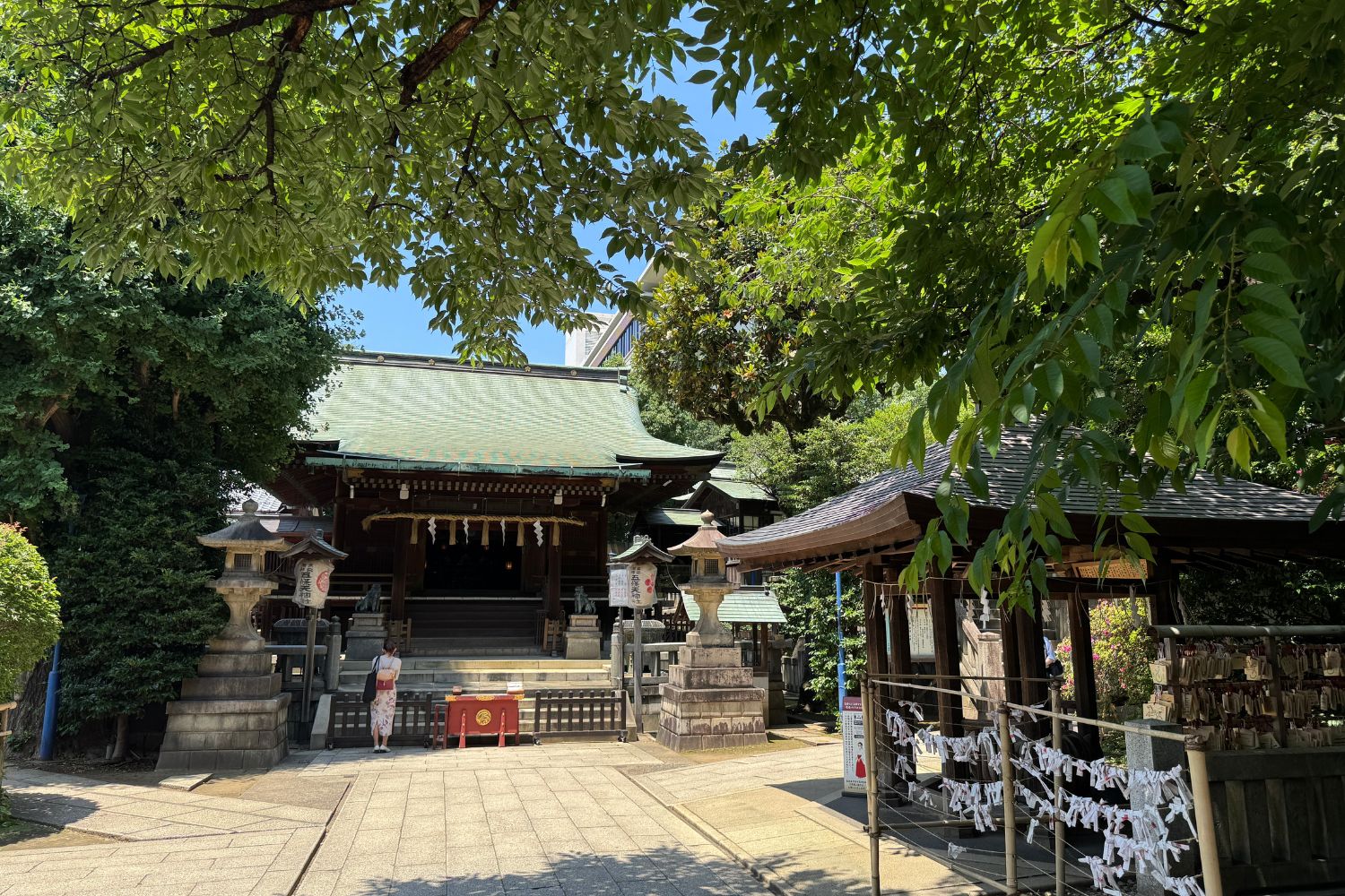 五條天神社 境内の雰囲気